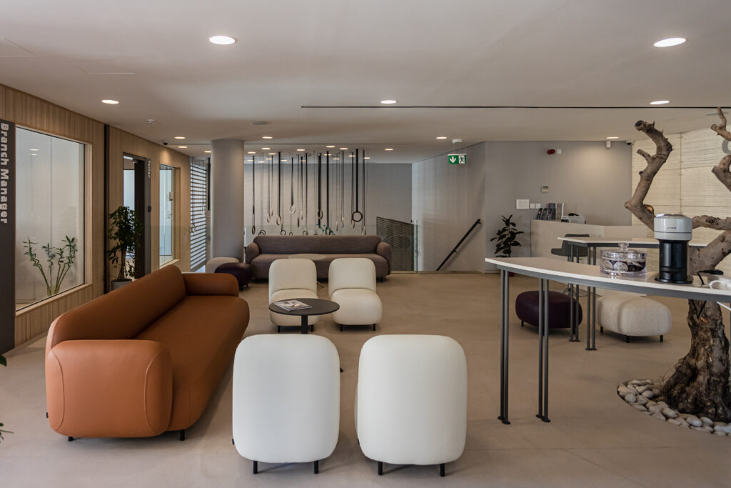 Home capitalbank1 32